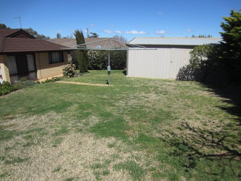 18 Ballanya Avenue, Goulburn NSW 2580