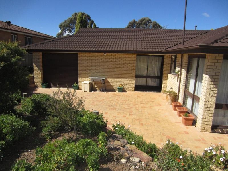 18 Ballanya Avenue, Goulburn NSW 2580
