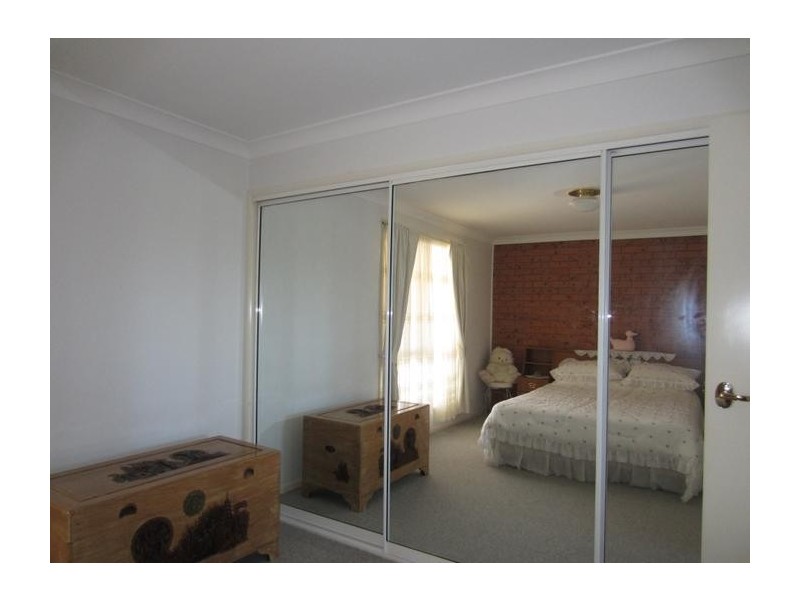 5 Parkside Place, Goulburn NSW 2580