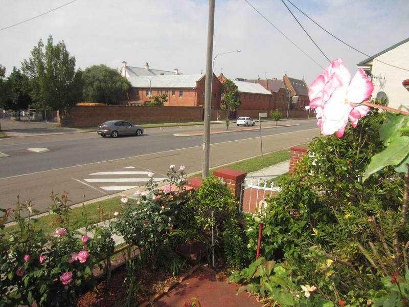 142 Bourke Street, Goulburn NSW 2580