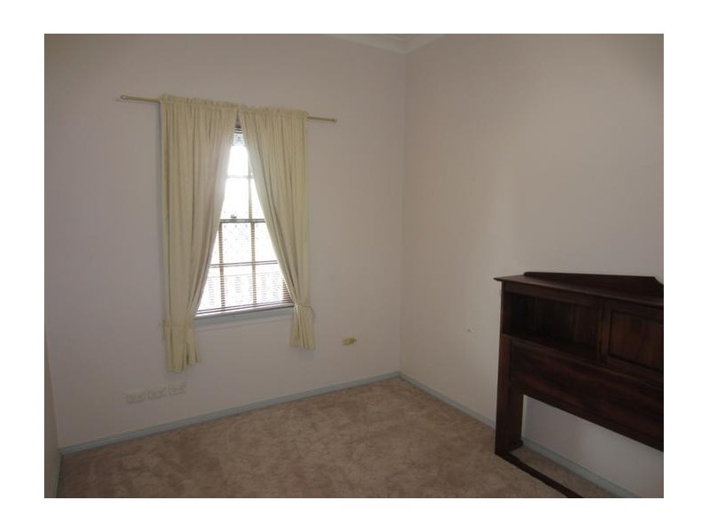 142 Bourke Street, Goulburn NSW 2580