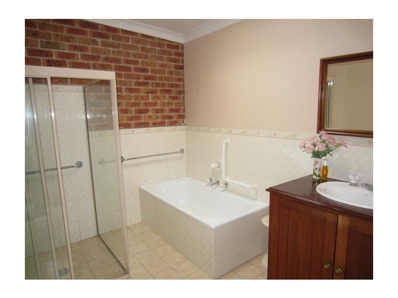 142 Bourke Street, Goulburn NSW 2580
