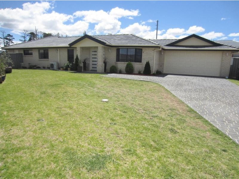 16 Wright Place, Goulburn NSW 2580