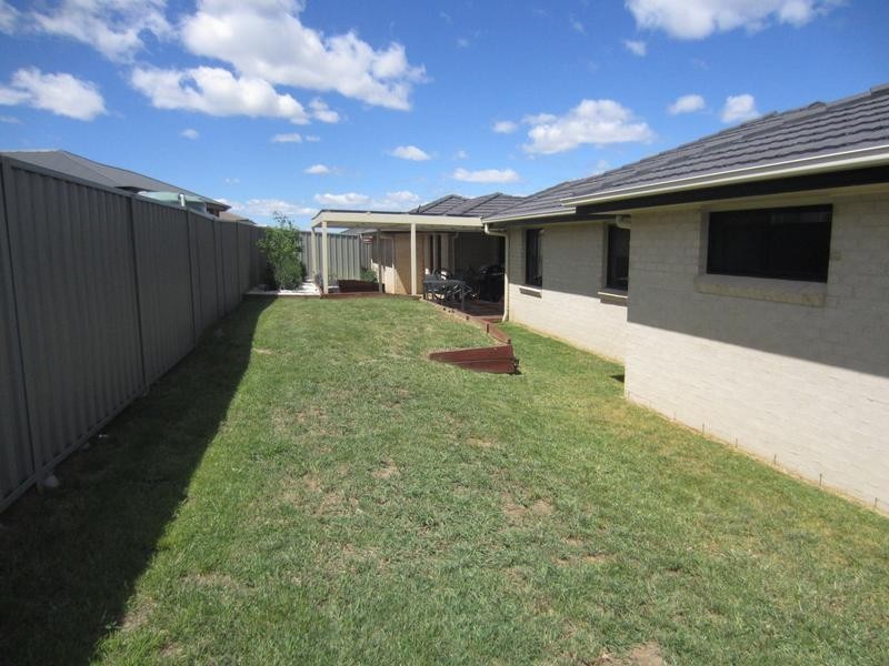 16 Wright Place, Goulburn NSW 2580