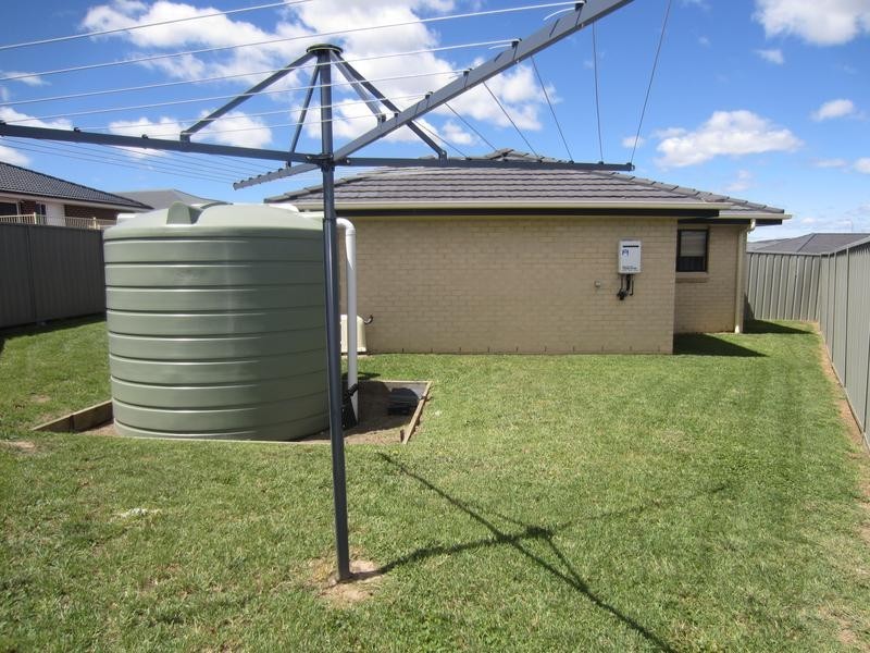 16 Wright Place, Goulburn NSW 2580