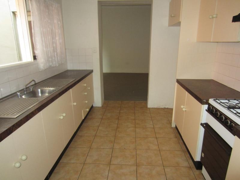 184 Sloane Street, Goulburn NSW 2580