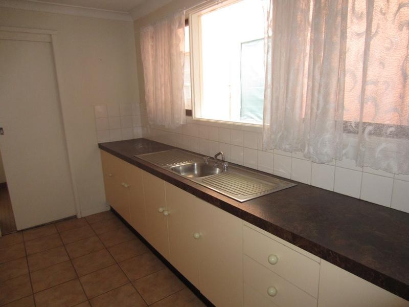 184 Sloane Street, Goulburn NSW 2580