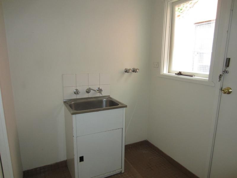 184 Sloane Street, Goulburn NSW 2580