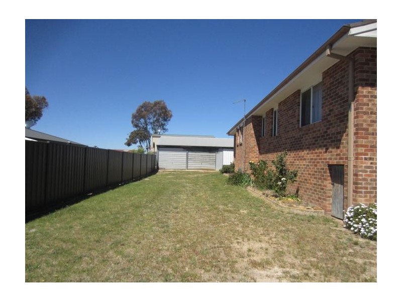 2 Dewhirst Street, Goulburn NSW 2580