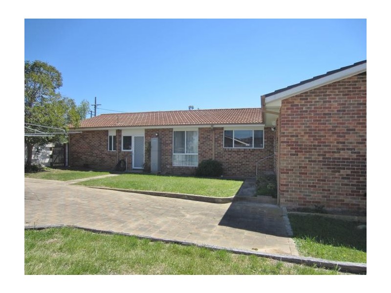 2 Dewhirst Street, Goulburn NSW 2580