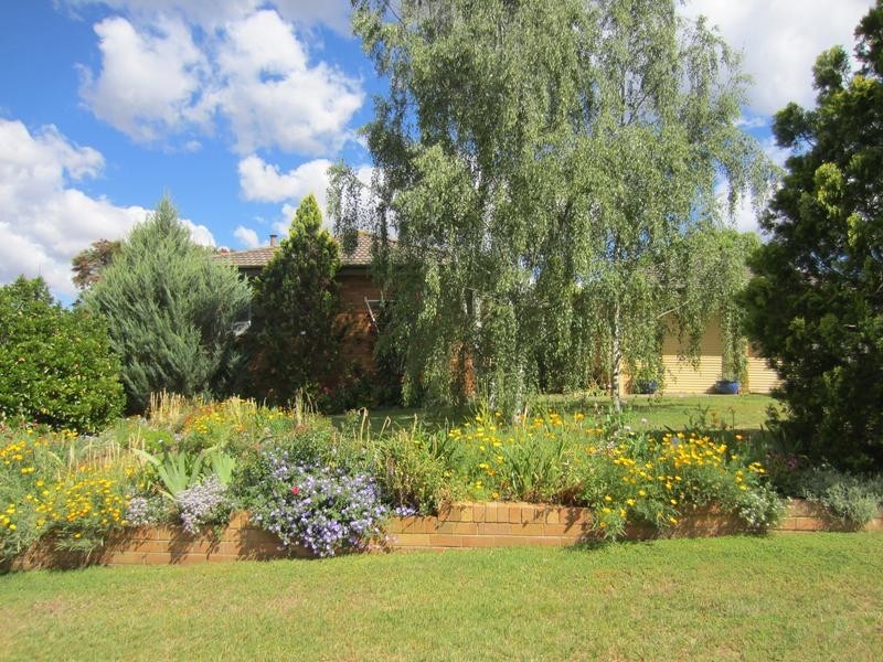 14 Ballanya Avenue, Goulburn NSW 2580