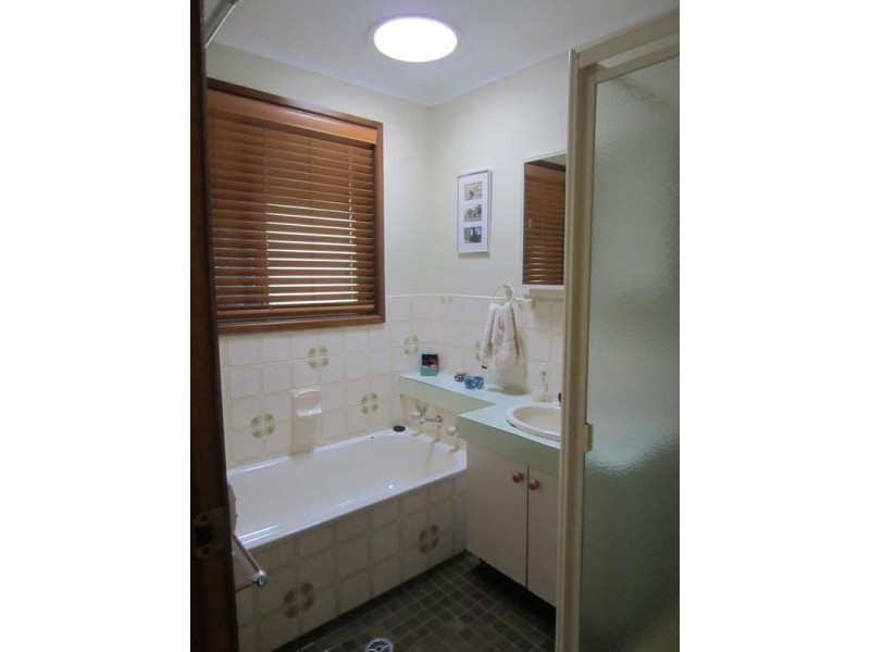 14 Ballanya Avenue, Goulburn NSW 2580