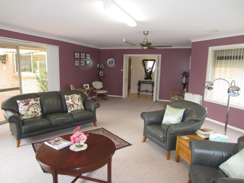 5 Oakwood Avenue, Goulburn NSW 2580