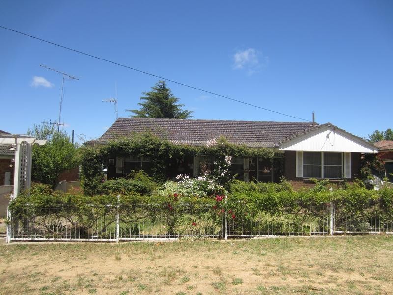 192 Clinton Street, Goulburn NSW 2580