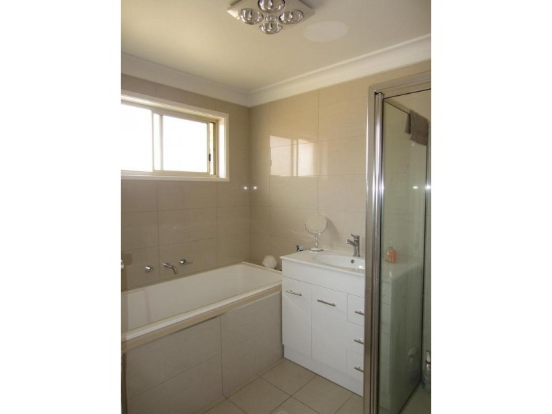 49 Chantilly Court, Goulburn NSW 2580