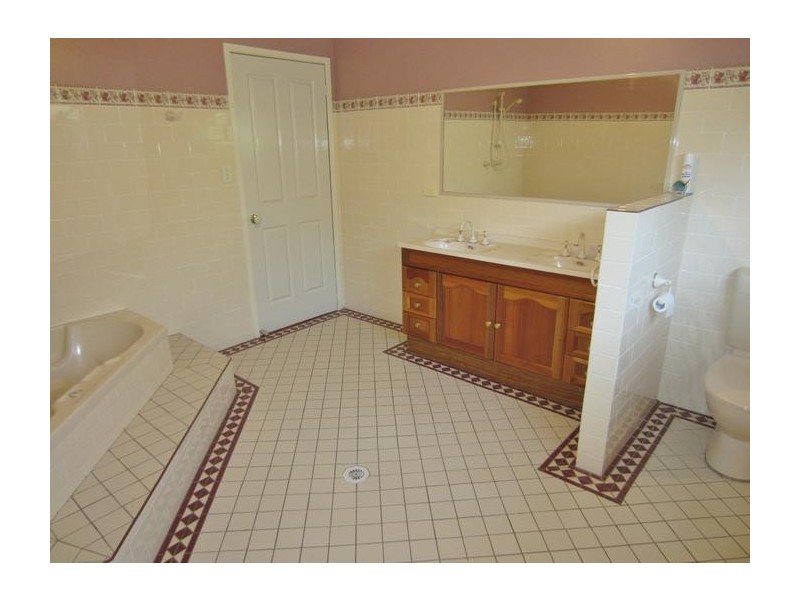 26 Healey Street, Goulburn NSW 2580