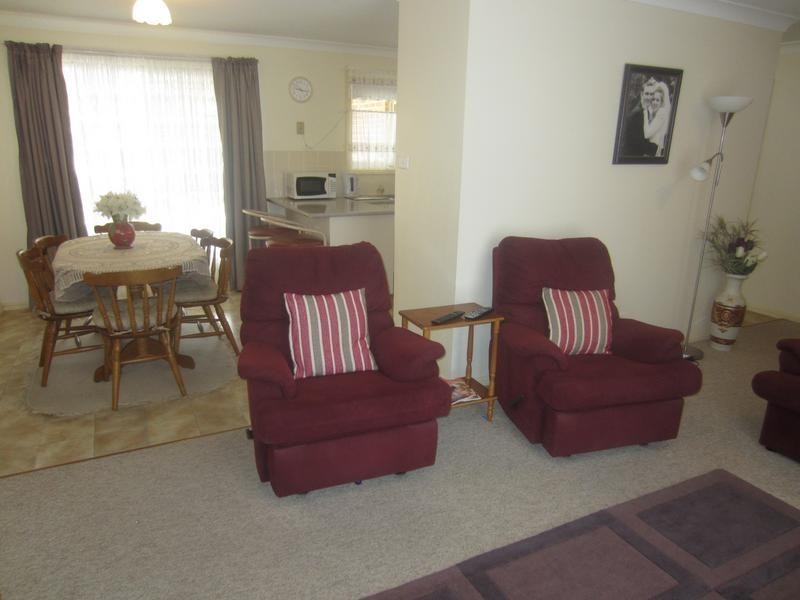 11 Amber Court, Goulburn NSW 2580