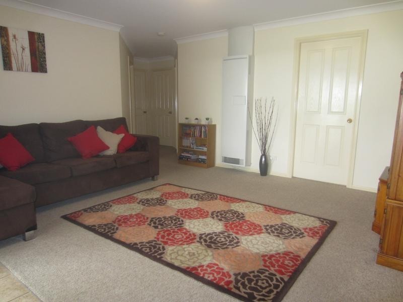 11 Amber Court, Goulburn NSW 2580