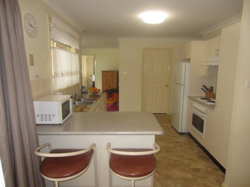 11 Amber Court, Goulburn NSW 2580