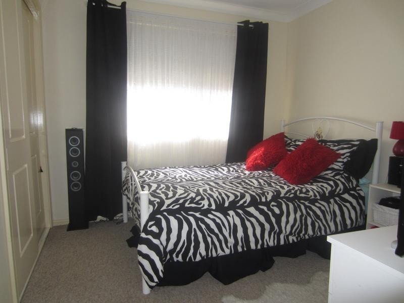 11 Amber Court, Goulburn NSW 2580