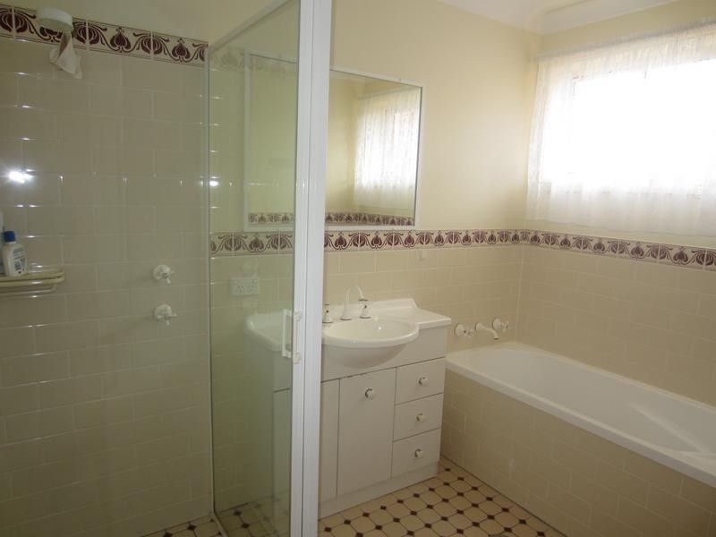 11 Amber Court, Goulburn NSW 2580