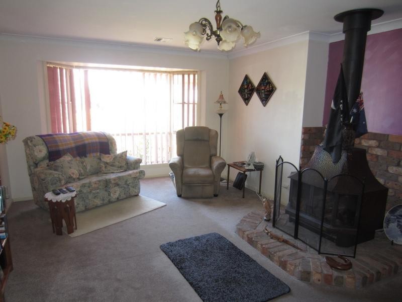 22 Endeavour Avenue, Goulburn NSW 2580