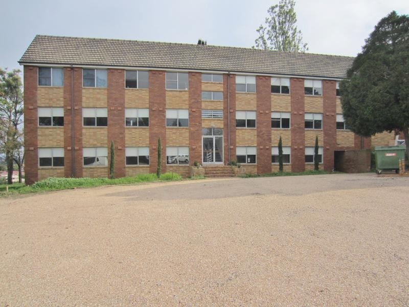 1/8 Ben Street, Goulburn NSW 2580