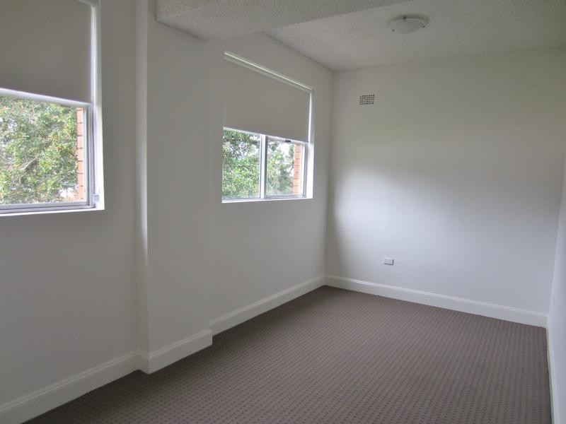 1/8 Ben Street, Goulburn NSW 2580