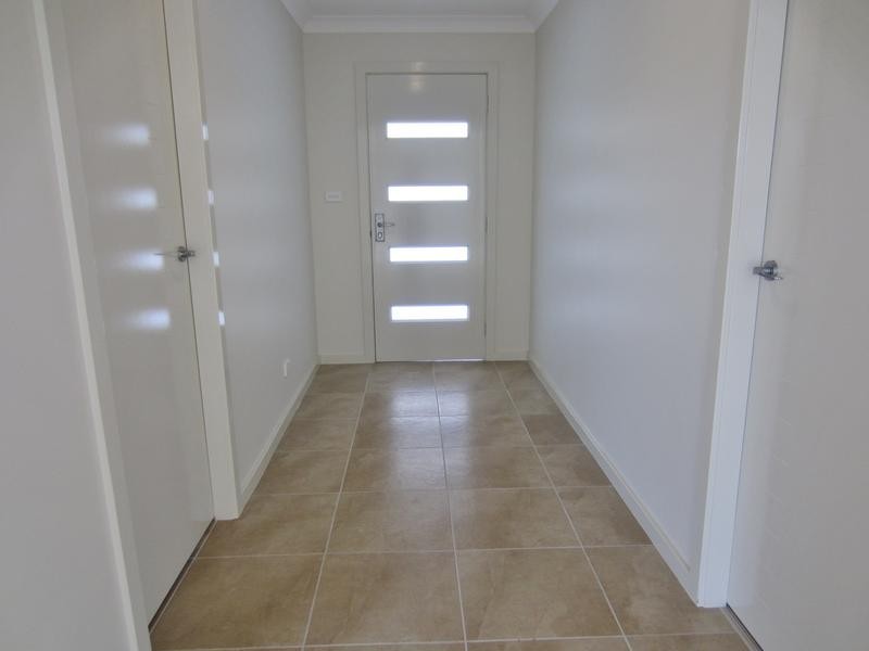 8 Monastery Drive, Goulburn NSW 2580