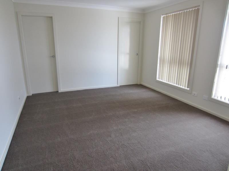 8 Monastery Drive, Goulburn NSW 2580