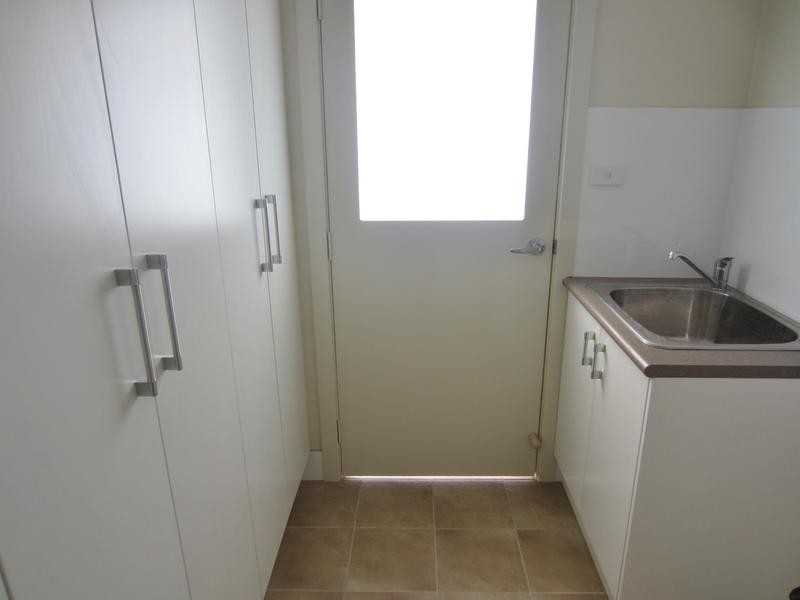 8 Monastery Drive, Goulburn NSW 2580