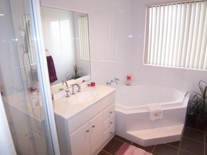 63 Green Valley Road, Goulburn NSW 2580