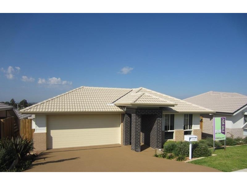 4 Walsh Drive, Goulburn NSW 2580