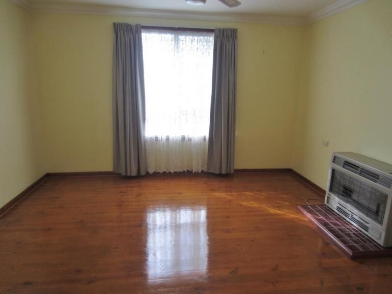 4 Renshaw Street, Goulburn NSW 2580