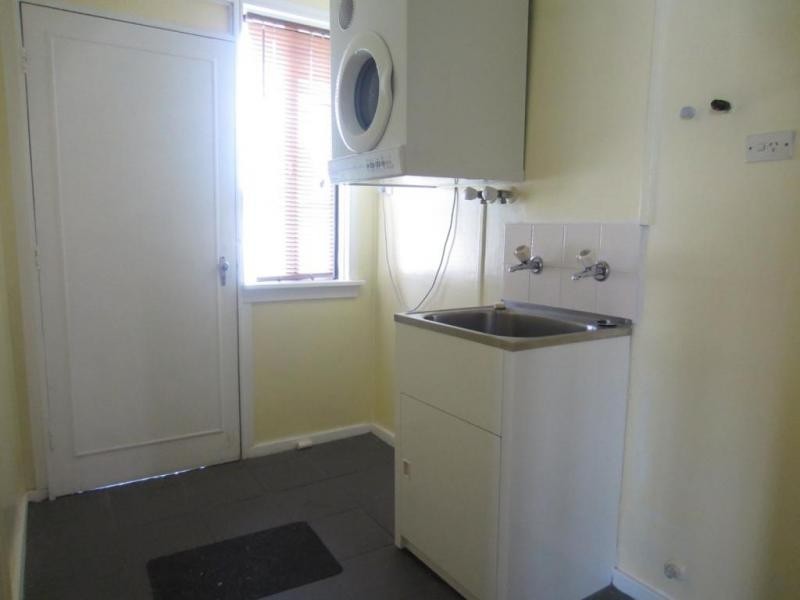 4 Renshaw Street, Goulburn NSW 2580