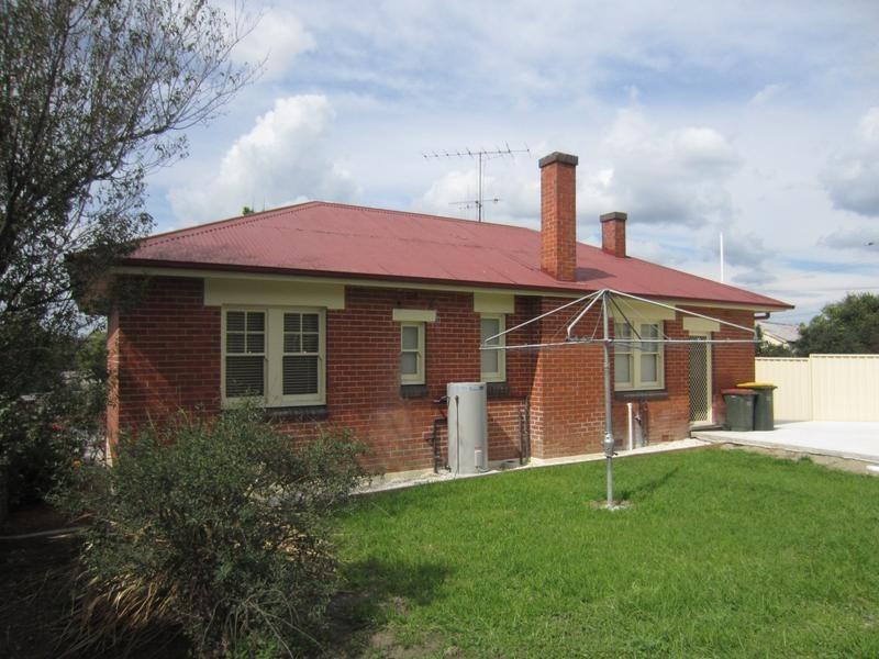 108 Sloane Street, Goulburn NSW 2580