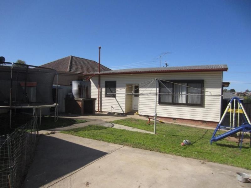 8 Hume Street, Goulburn NSW 2580