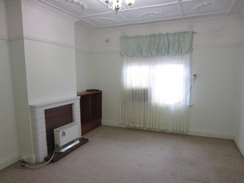 64 Auburn Street, Goulburn NSW 2580