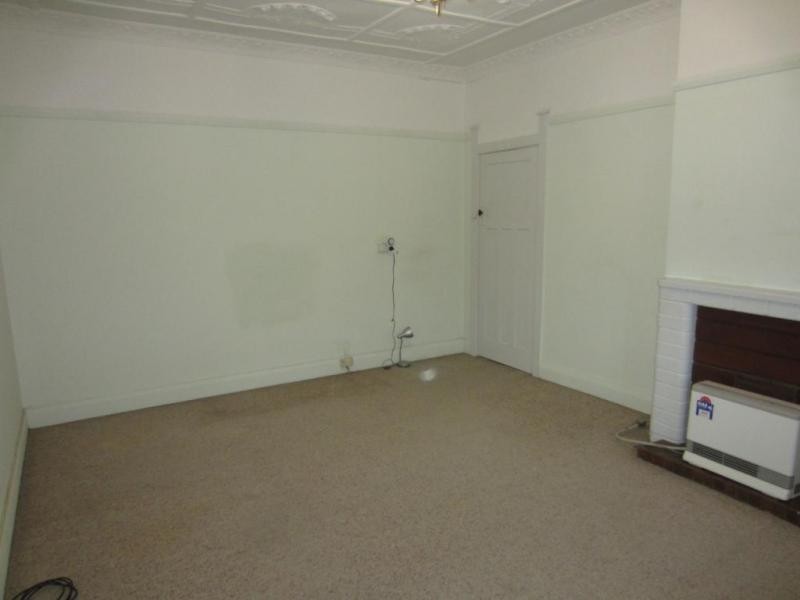 64 Auburn Street, Goulburn NSW 2580