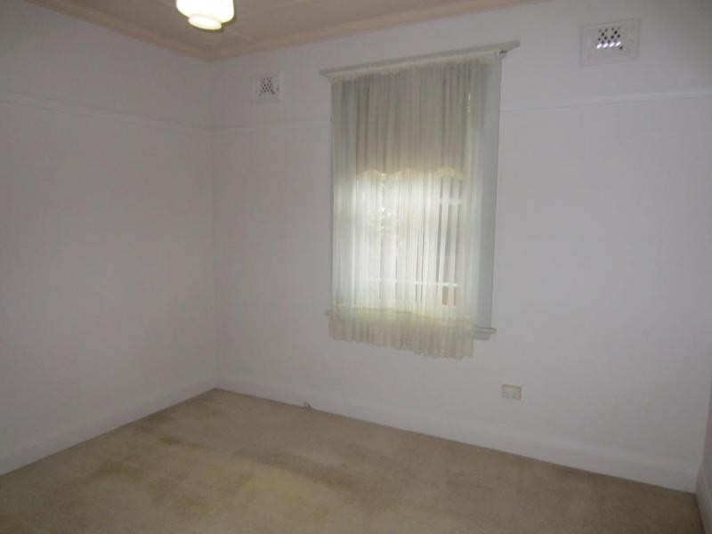 64 Auburn Street, Goulburn NSW 2580