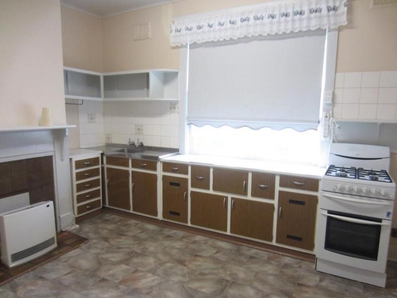 64 Auburn Street, Goulburn NSW 2580