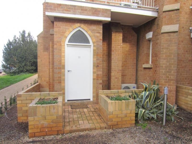 18/8 Ben Street, Goulburn NSW 2580
