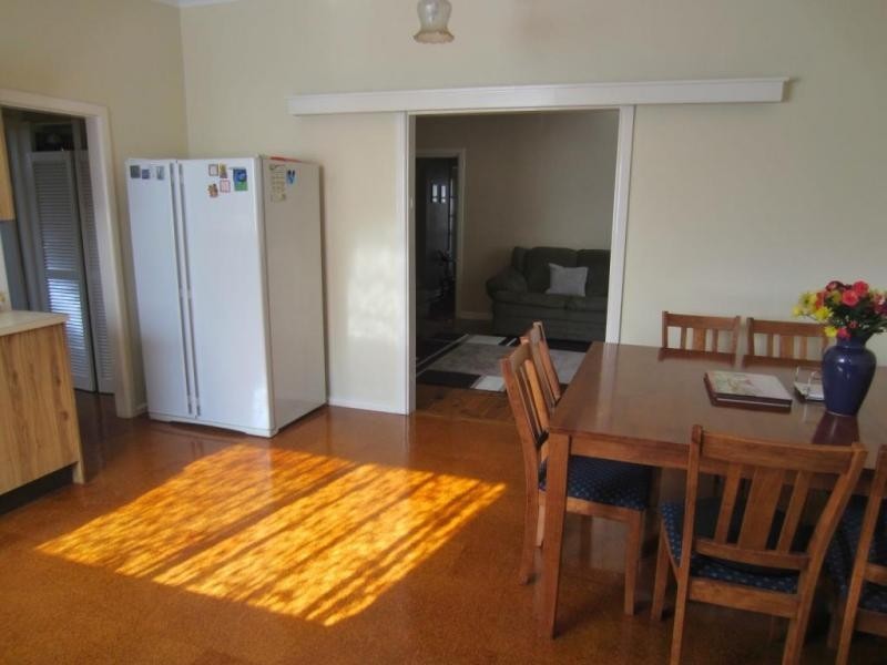11 Chatsbury Street, Goulburn NSW 2580