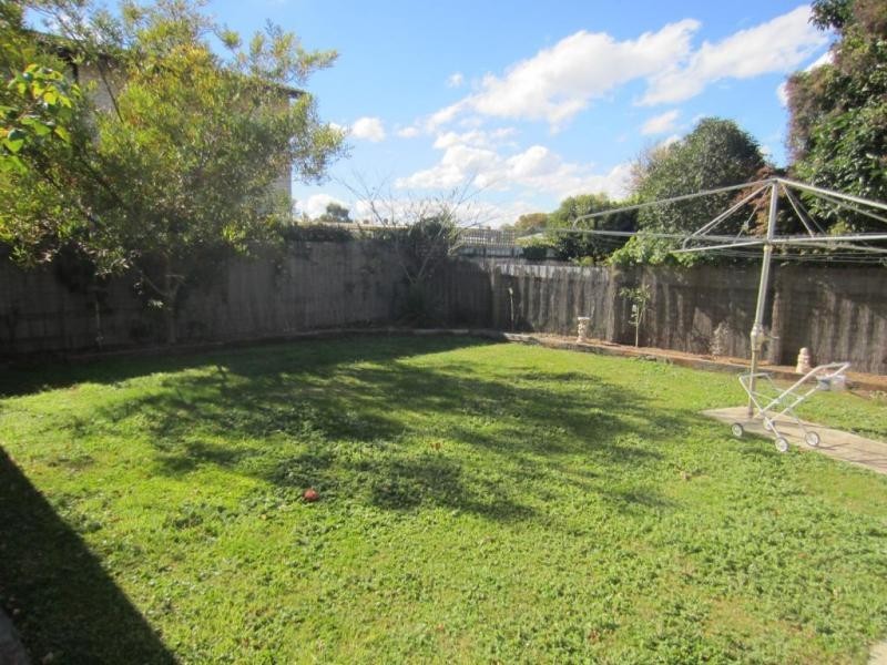 11 Chatsbury Street, Goulburn NSW 2580