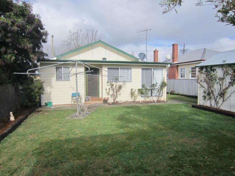 11 Chatsbury Street, Goulburn NSW 2580