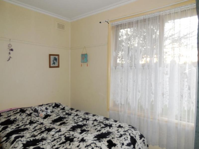 27 Hume Street, Goulburn NSW 2580