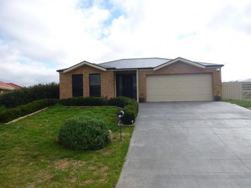 11 Cahill Place, Goulburn NSW 2580