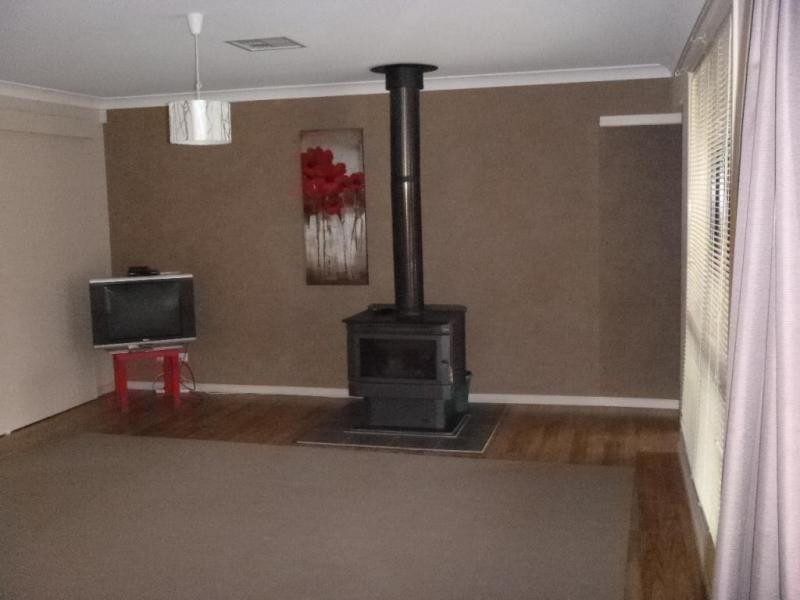 11 Cahill Place, Goulburn NSW 2580