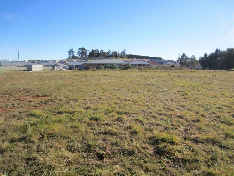 52 & 54 Gourock Avenue, Goulburn NSW 2580