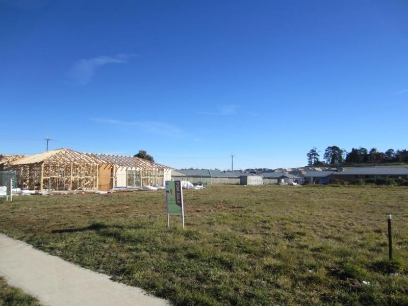 52 & 54 Gourock Avenue, Goulburn NSW 2580